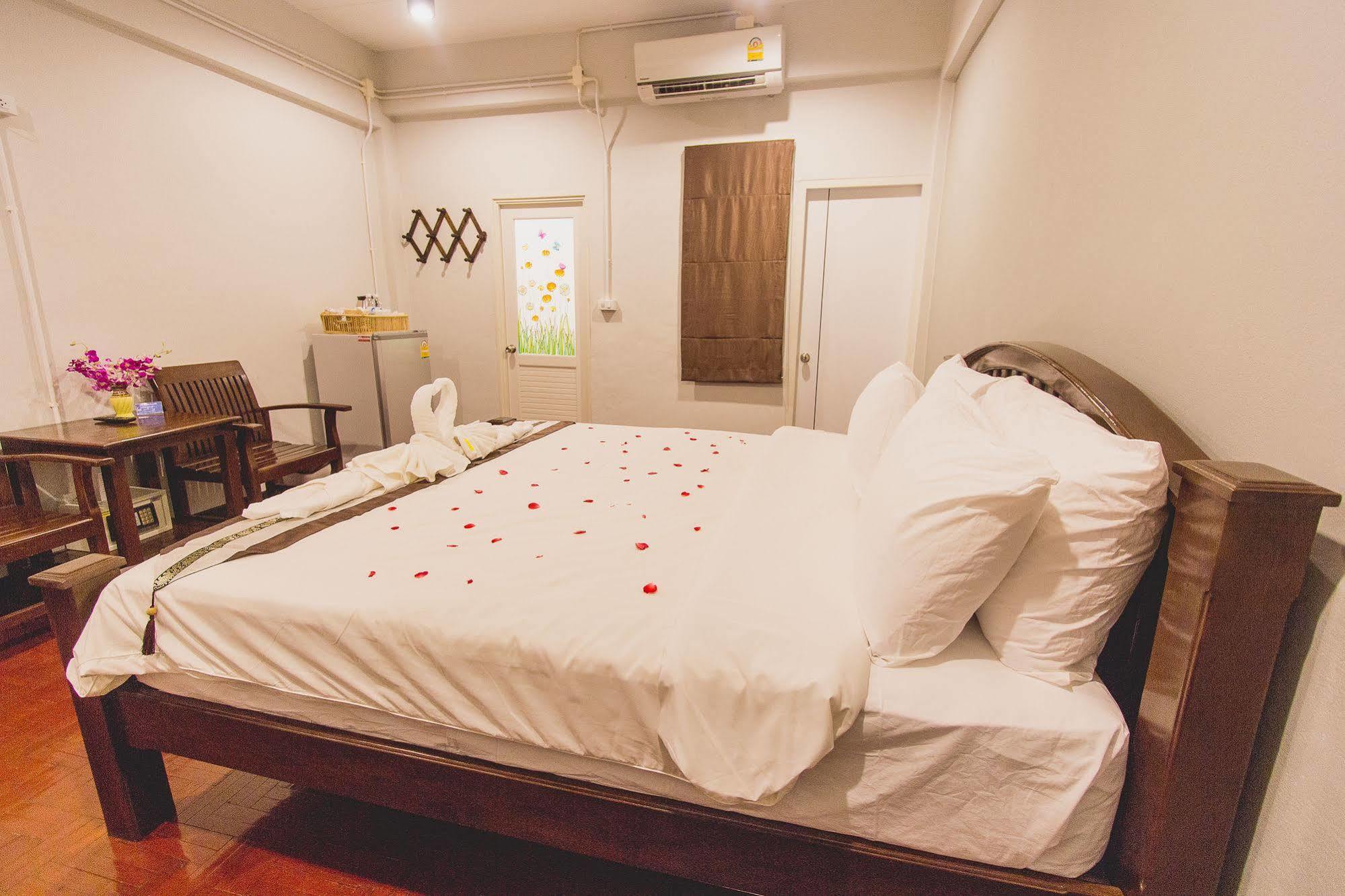 Sasima Bed And Breakfast Чиангмай Экстерьер фото